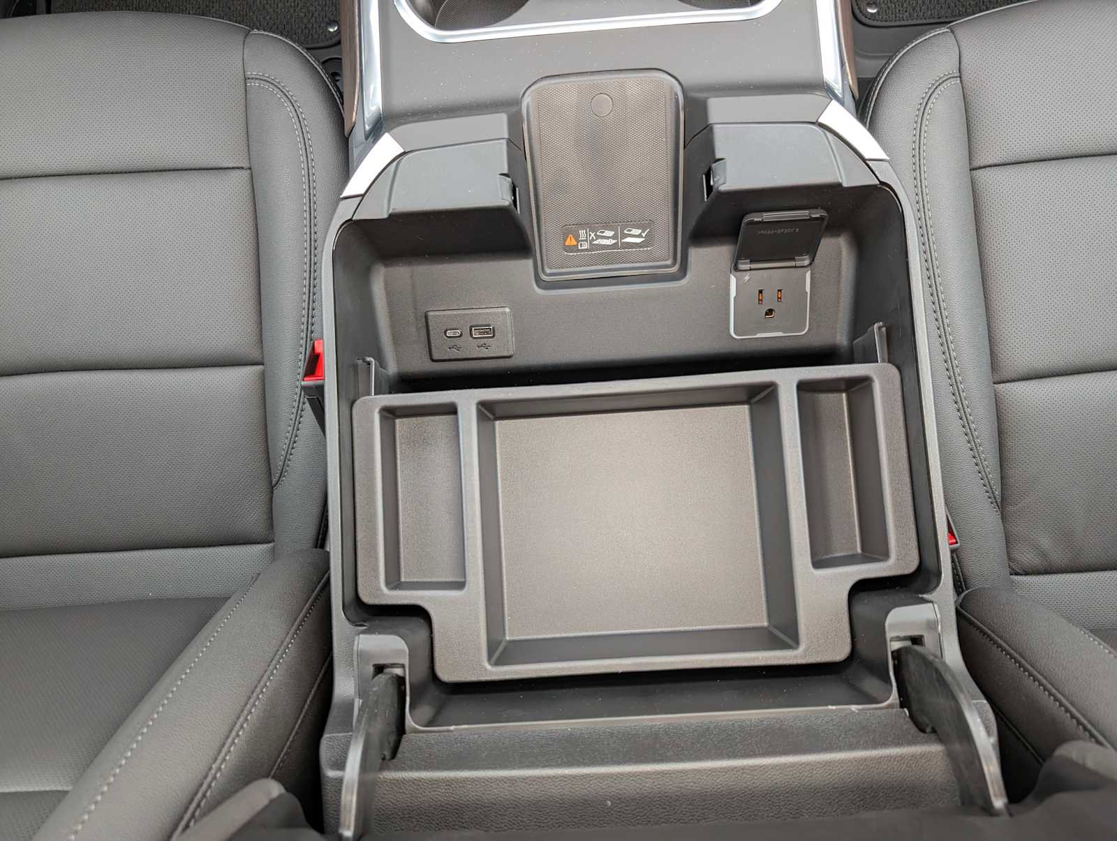 New 2026 GMC Sierra 3500 SLT w/ SLT Premium Package image 15