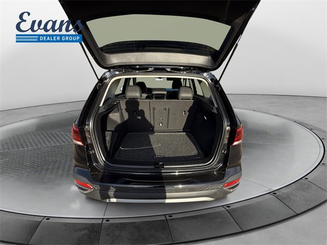 Certified 2024 Volkswagen Taos SE w/ Panoramic Sunroof Package image 19