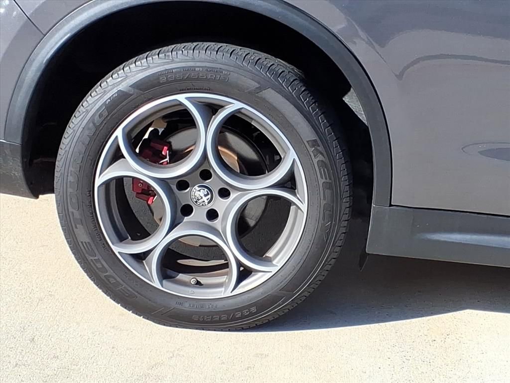 Used 2019 Alfa Romeo Stelvio Ti Sport w/ Quick Order Package 22S Sport image 6