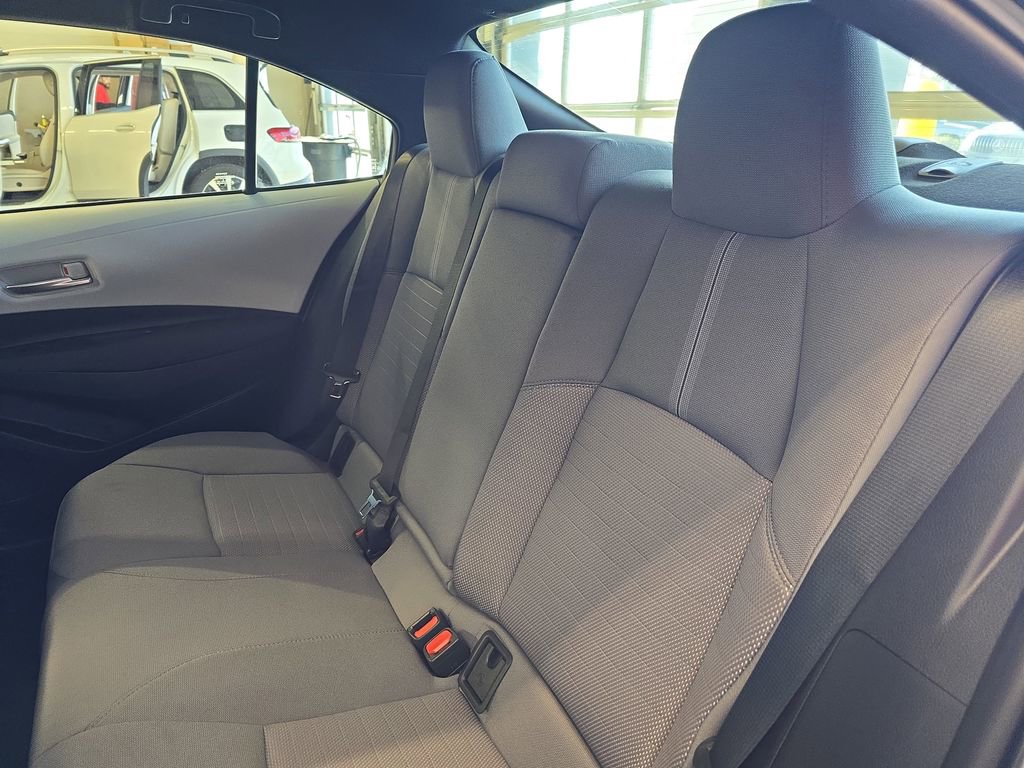 Used 2023 Toyota Corolla SE image 14