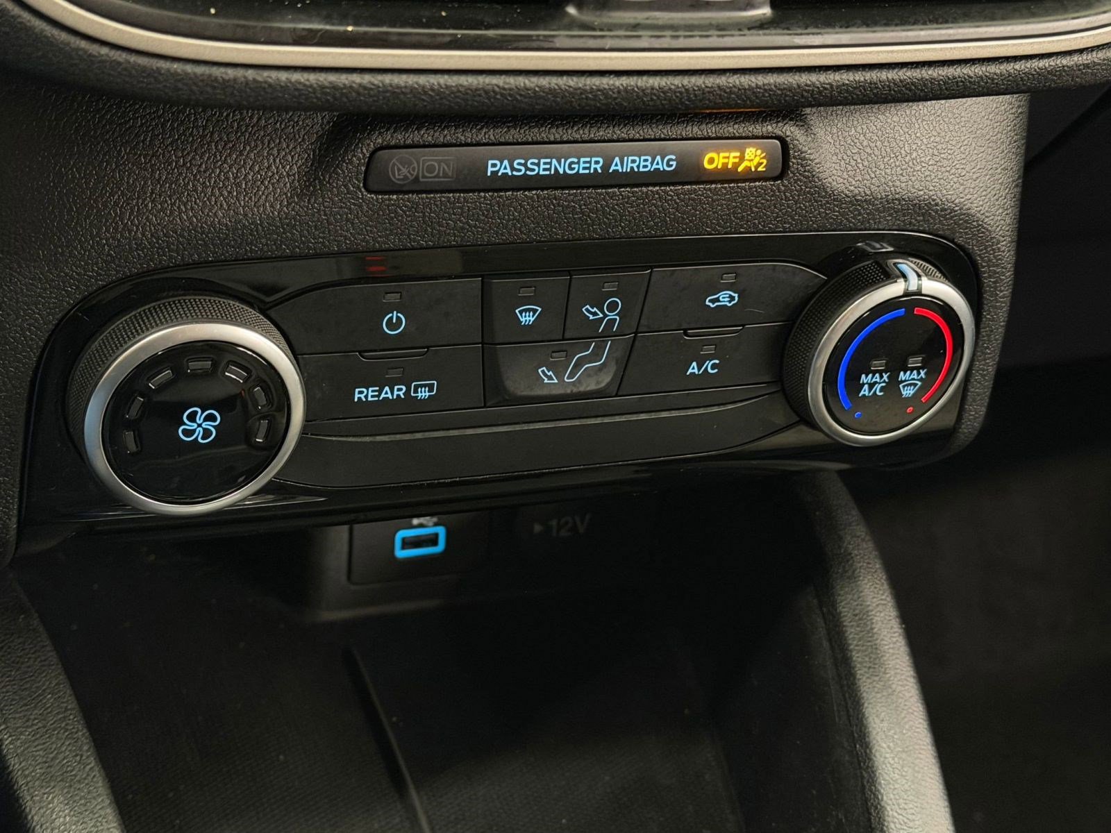Used 2022 Ford Escape SE image 22