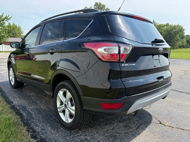 Used 2018 Ford Escape SEL FWD image 2