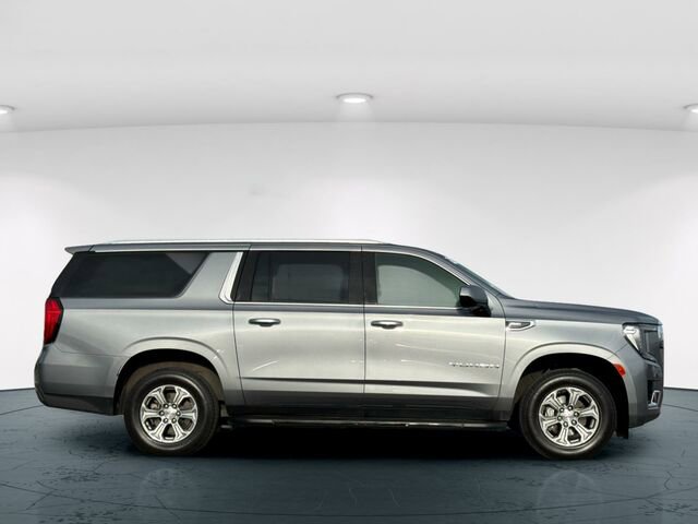 Used 2022 GMC Yukon XL SLE image 8