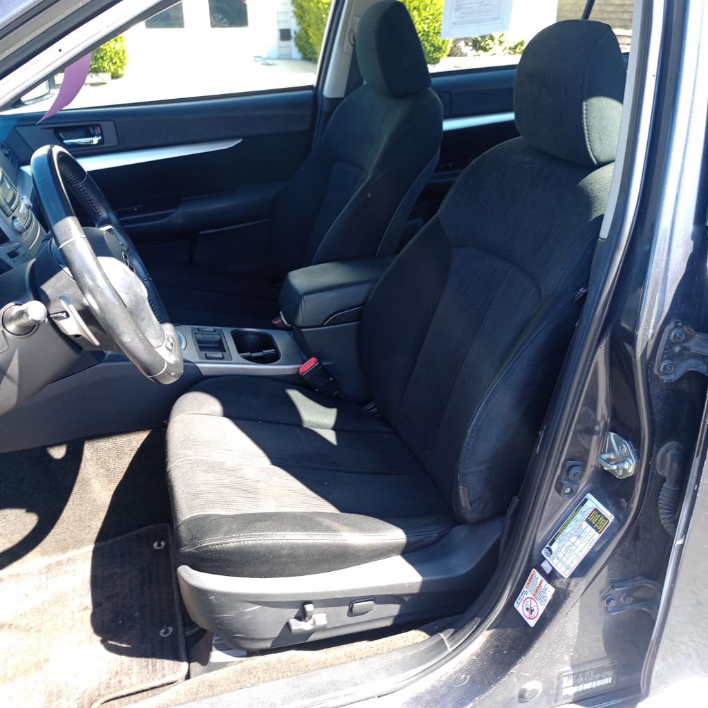 Used 2013 Subaru Legacy 2.5i Premium w/ All-Weather Pkg AWD/4WD image 15