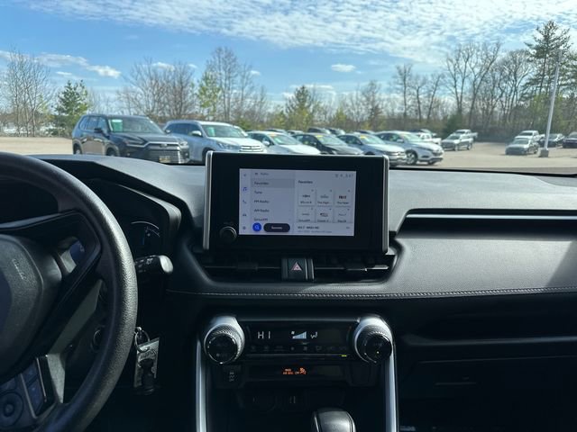 Certified 2024 Toyota RAV4 LE AWD/4WD image 27