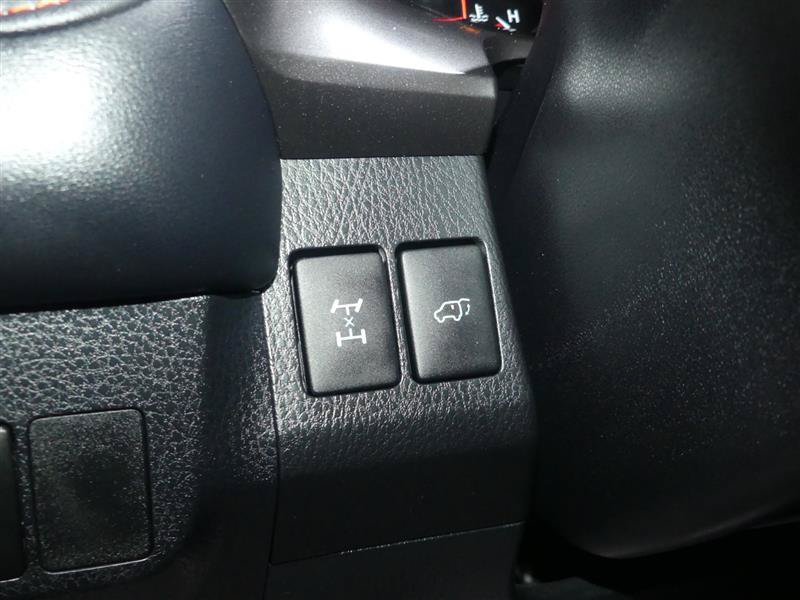 Used 2016 Toyota RAV4 SE w/ Advanced Technology Package AWD/4WD image 28