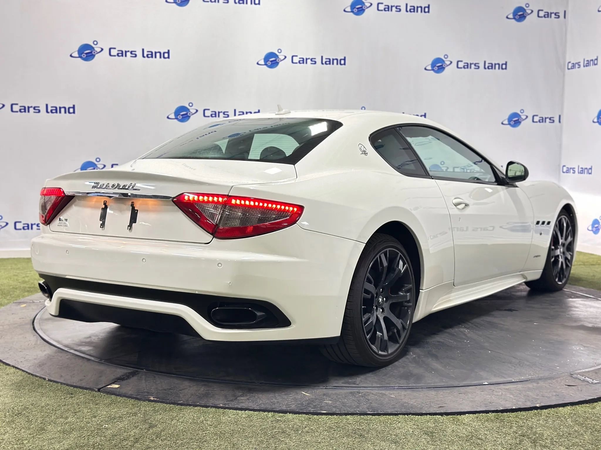 Used 2014 Maserati GranTurismo MC image 4