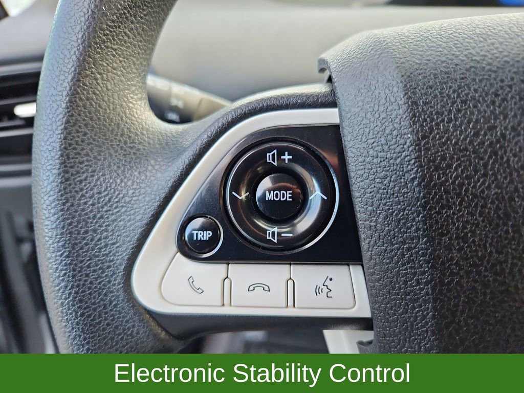 Used 2018 Toyota Prius Two image 11