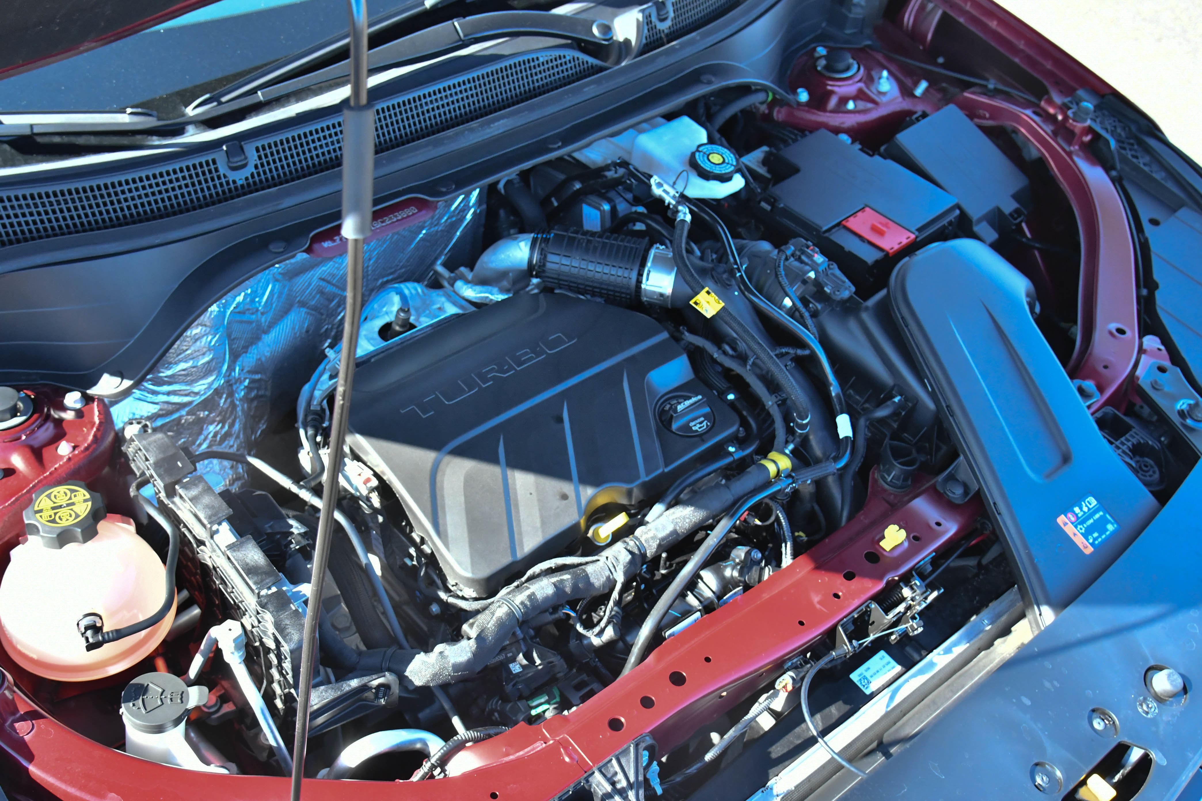 Used 2025 Chevrolet Trax LT w/ LT Convenience Package image 43