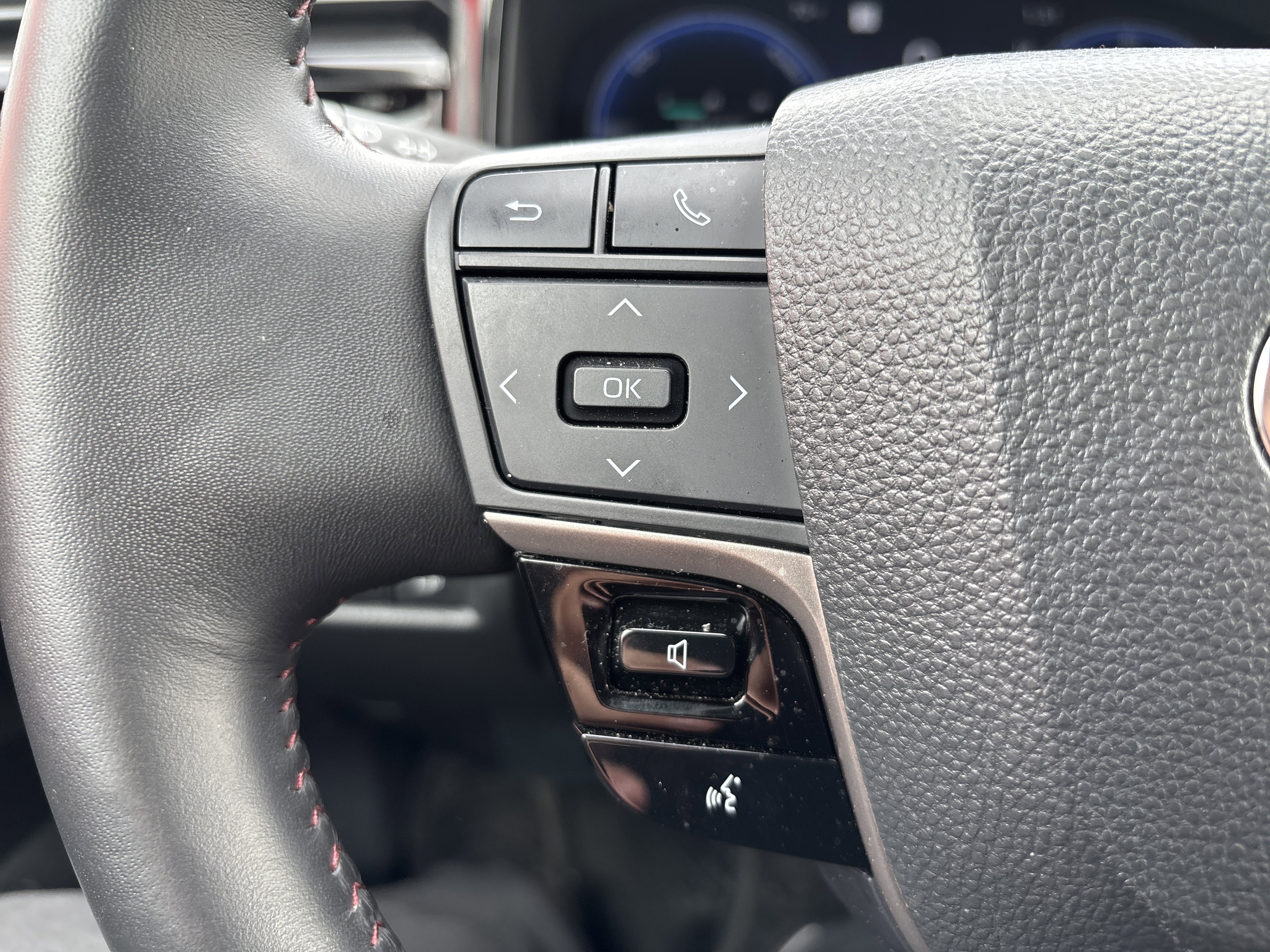 Used 2025 Toyota Camry XSE image 25