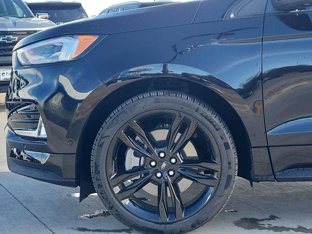 Used 2024 Ford Edge ST w/ Equipment Group 401A AWD/4WD image 40