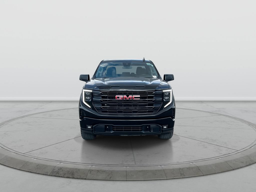 Used 2024 GMC Sierra 1500 Elevation w/ X31 Off-Road Package AWD/4WD image 3