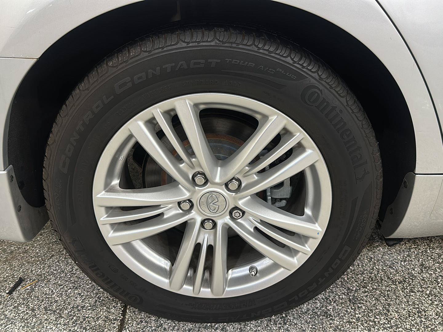 Used 2013 INFINITI G37 x Sedan w/ Premium Pkg AWD/4WD image 10