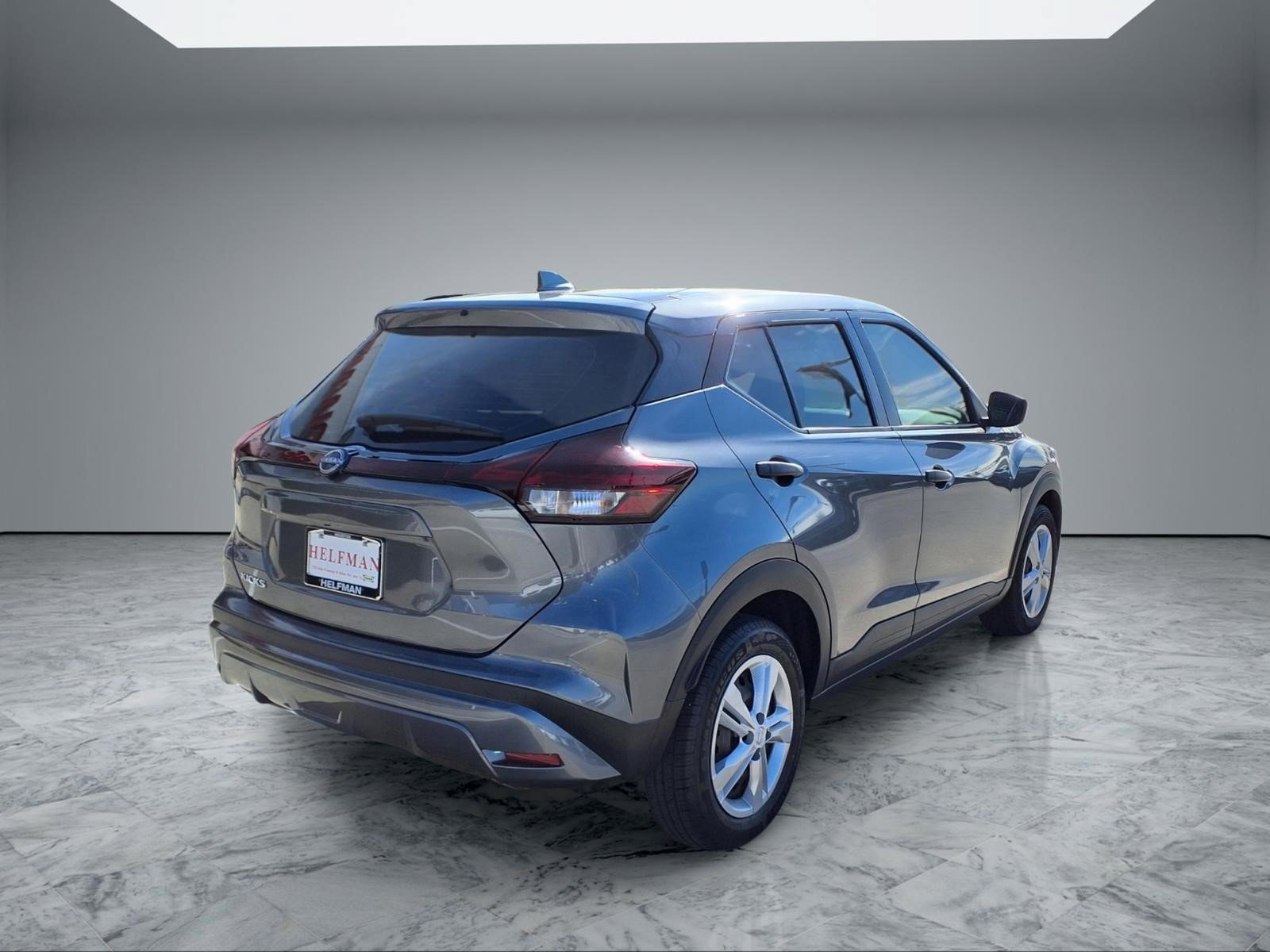 Used 2023 Nissan Kicks S FWD image 7
