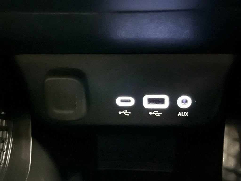 Used 2021 Chevrolet TrailBlazer ACTIV w/ Sun and Liftgate Package AWD/4WD image 11