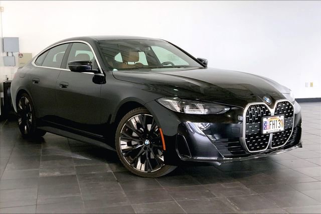 Used 2025 BMW 430i w/ Premium Package image 2