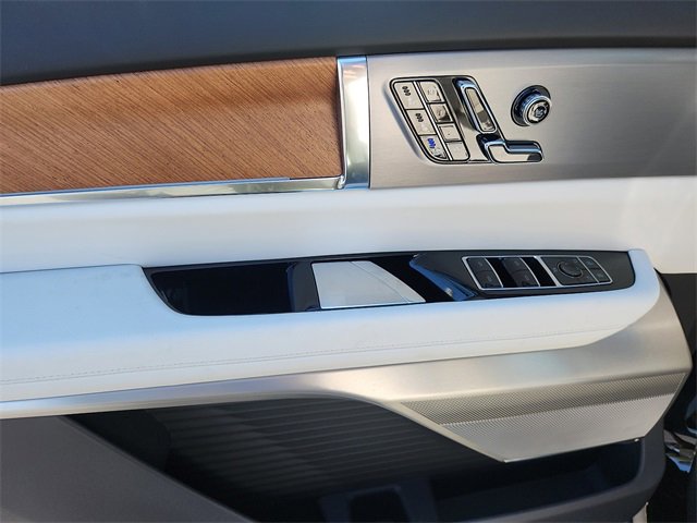 New 2026 Cadillac Vistiq Sport w/ LPO, Floor Liner Package image 10