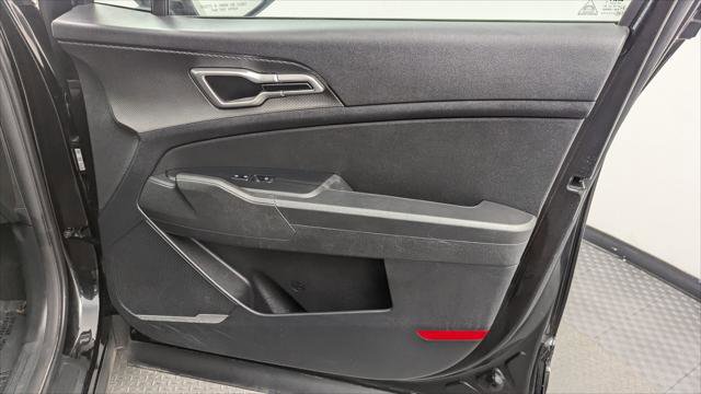 Used 2024 Kia Sportage LX image 24