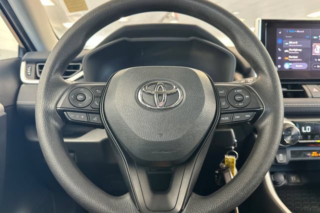 Certified 2024 Toyota RAV4 LE AWD/4WD image 27