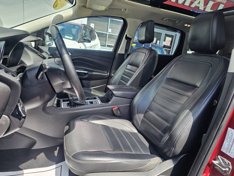 Used 2019 Ford Escape SEL AWD/4WD image 21
