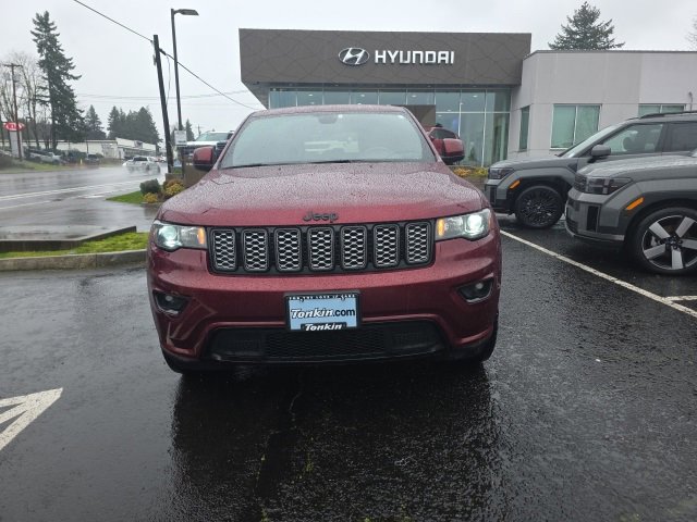 Used 2020 Jeep Grand Cherokee Altitude image 4