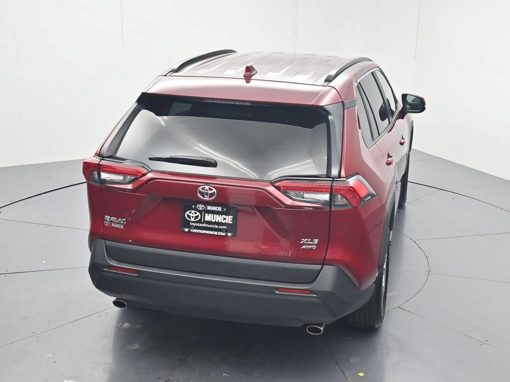 Used 2025 Toyota RAV4 XLE AWD/4WD image 58