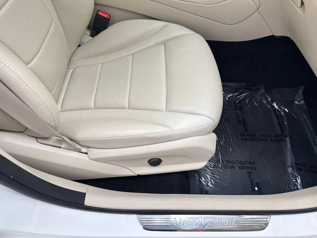 Used 2021 Mercedes-Benz GLC 300 4MATIC image 43