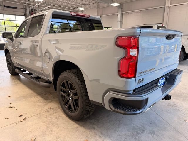 Used 2024 Chevrolet Silverado 1500 RST AWD/4WD image 5