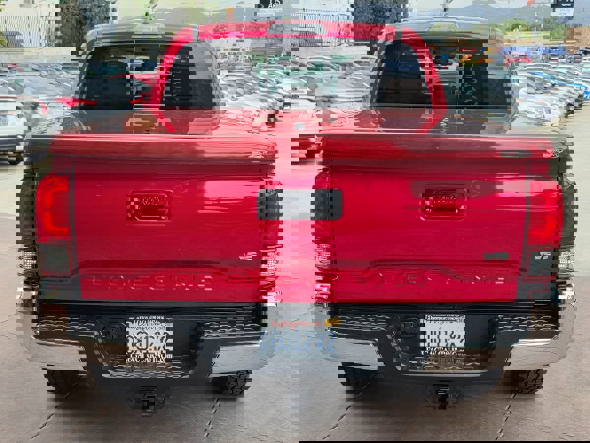 Used 2020 Toyota Tacoma SR5 image 13