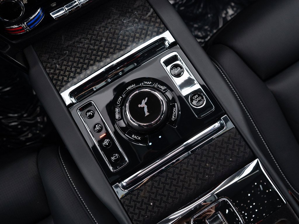 Certified 2023 Rolls-Royce Cullinan Black Badge w/ Driver's Package image 39