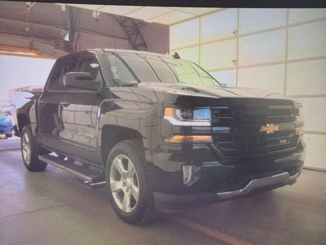 Used 2017 Chevrolet Silverado 1500 LT w/ All Star Edition AWD/4WD image 1