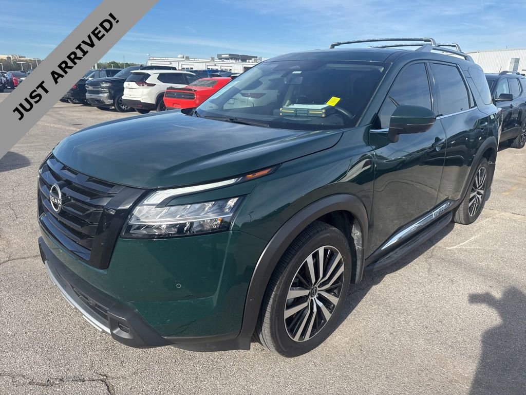 Certified 2023 Nissan Pathfinder Platinum w/ Black Appearance Package image 1