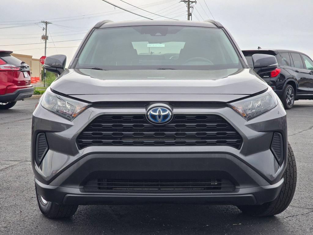 Used 2020 Toyota RAV4 LE AWD/4WD image 3