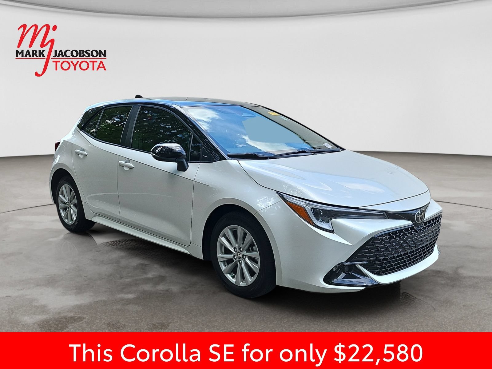 Used 2023 Toyota Corolla SE FWD image 5