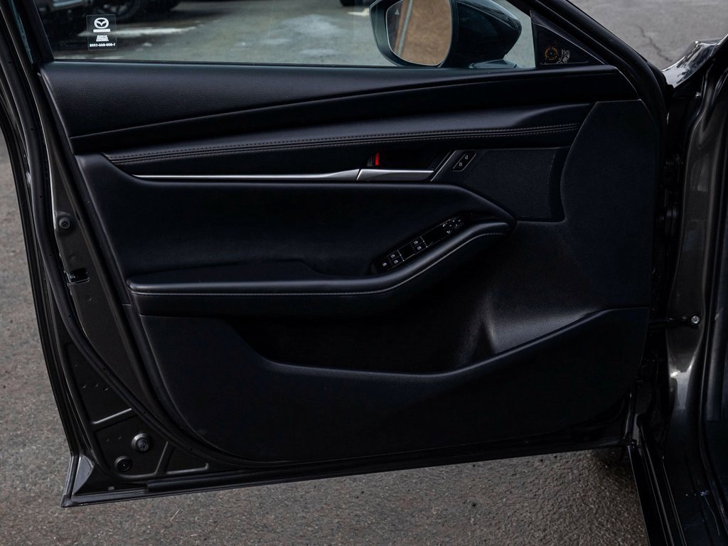 Used 2025 MAZDA MAZDA3 s image 11