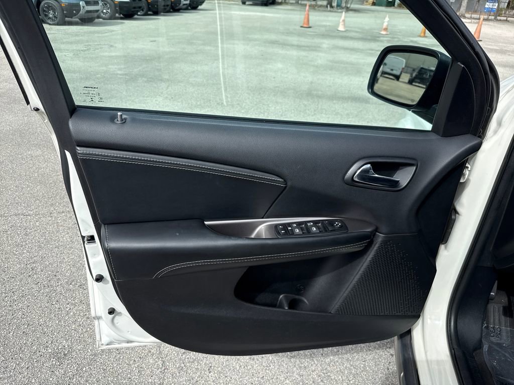 Used 2018 Dodge Journey Crossroad image 13