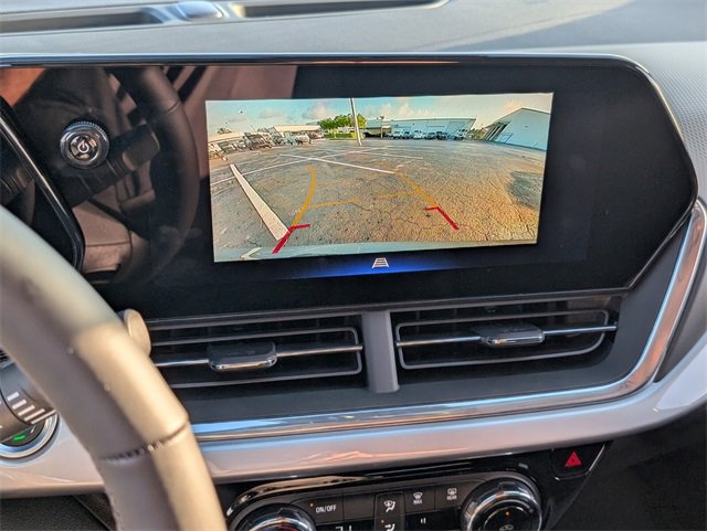 New 2025 Chevrolet Trax LT w/ Driver Confidence Package image 11