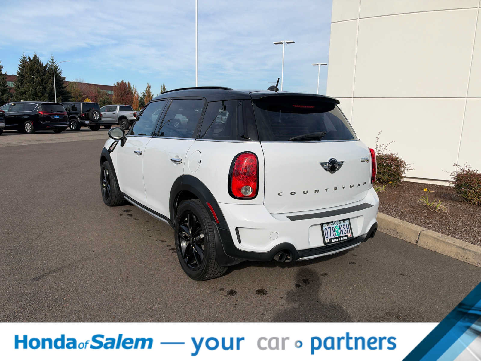 Used 2016 MINI Cooper Countryman S FWD image 4