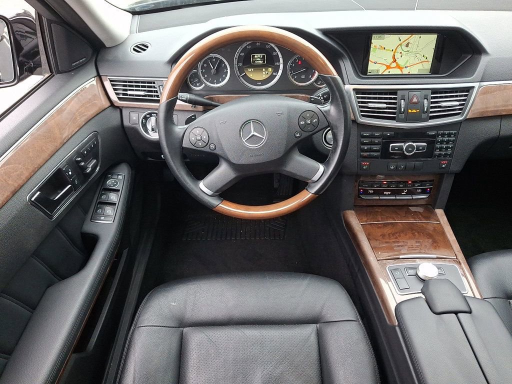 Used 2011 Mercedes-Benz E 350 4MATIC Sedan image 11