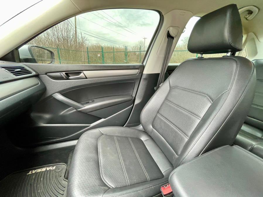 Used 2014 Volkswagen Passat TDI SE image 13