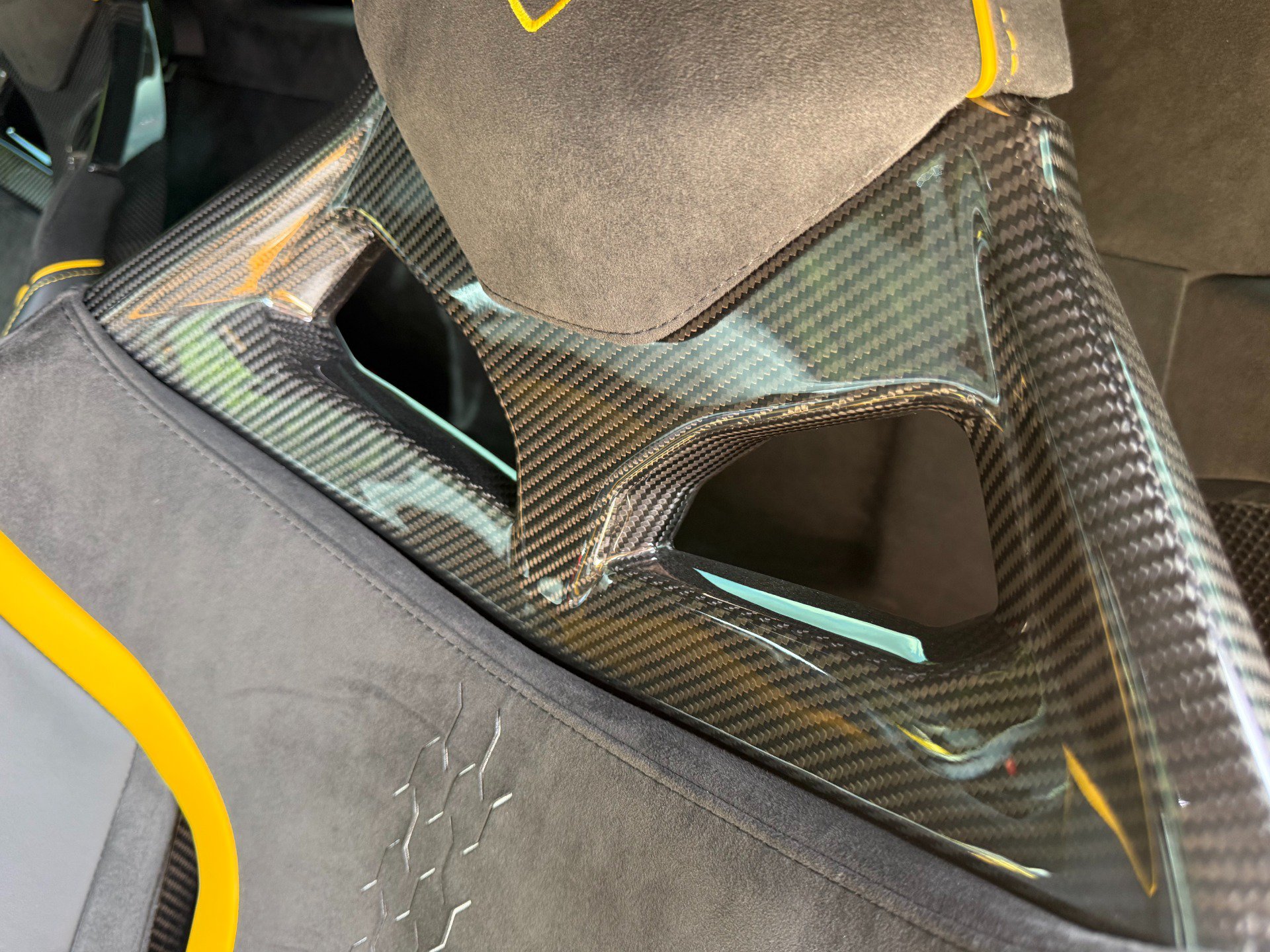 Used 2024 Lamborghini Huracan Tecnica RWD image 16