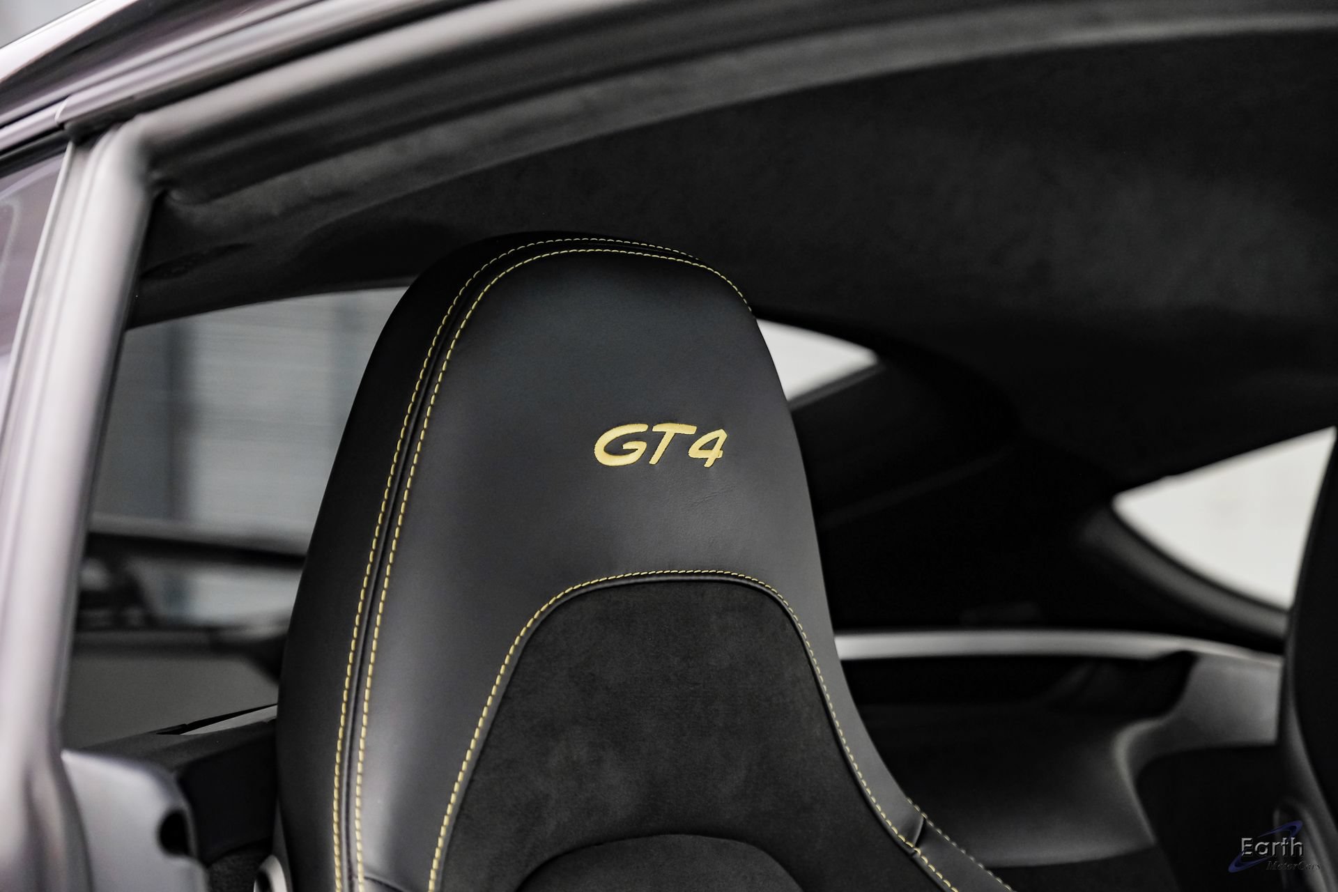 Used 2021 Porsche 718 Cayman GT4 RWD image 56