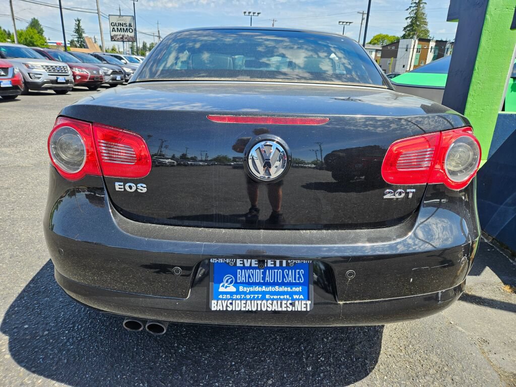 Used 2009 Volkswagen Eos Lux FWD image 4