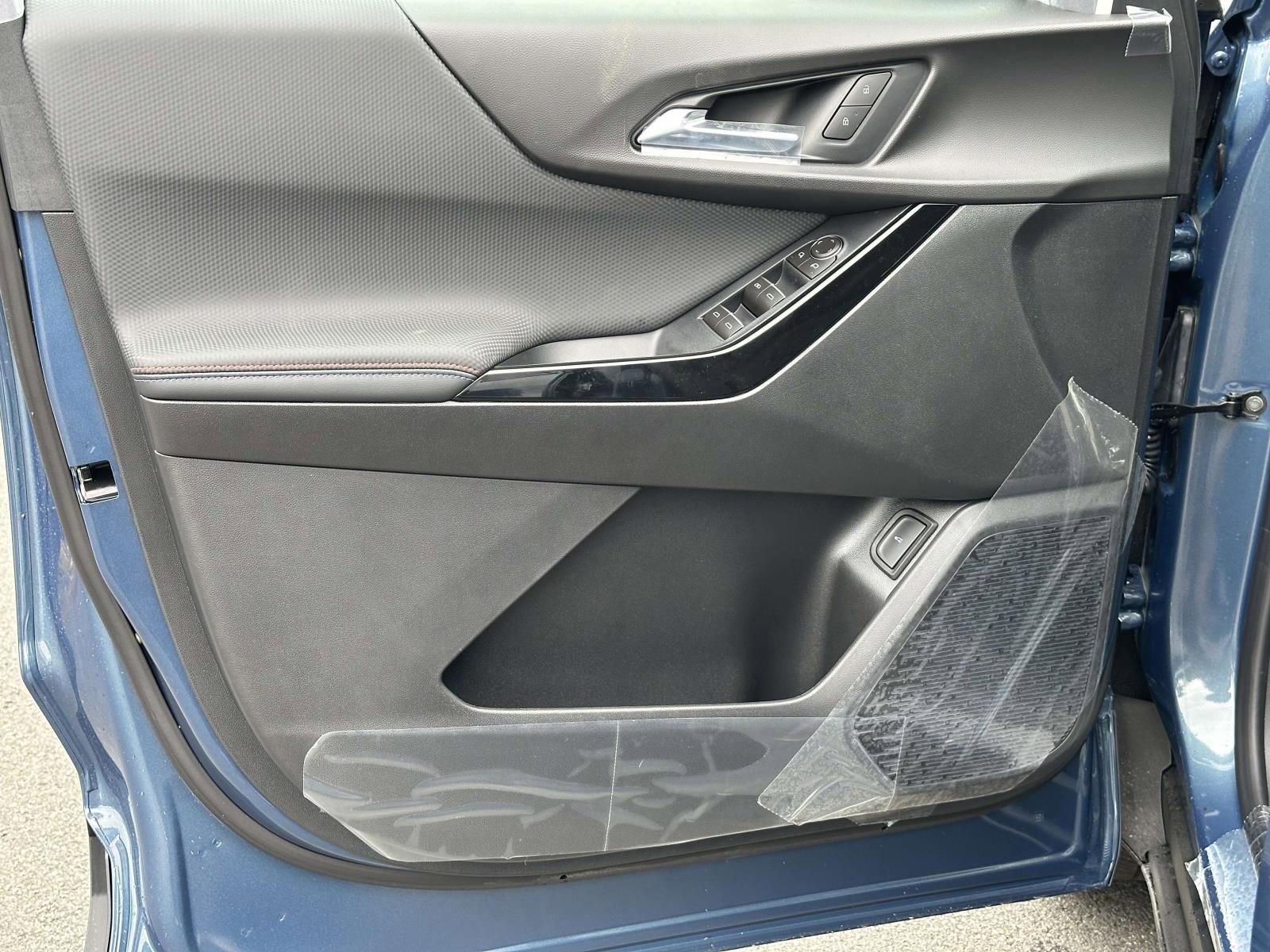 New 2026 Chevrolet Equinox RS w/ Safety and Technology Package FWD image 19