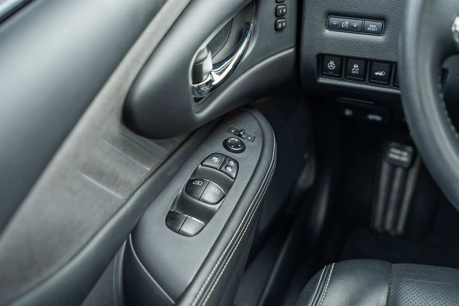 Used 2024 Nissan Murano SL FWD image 26