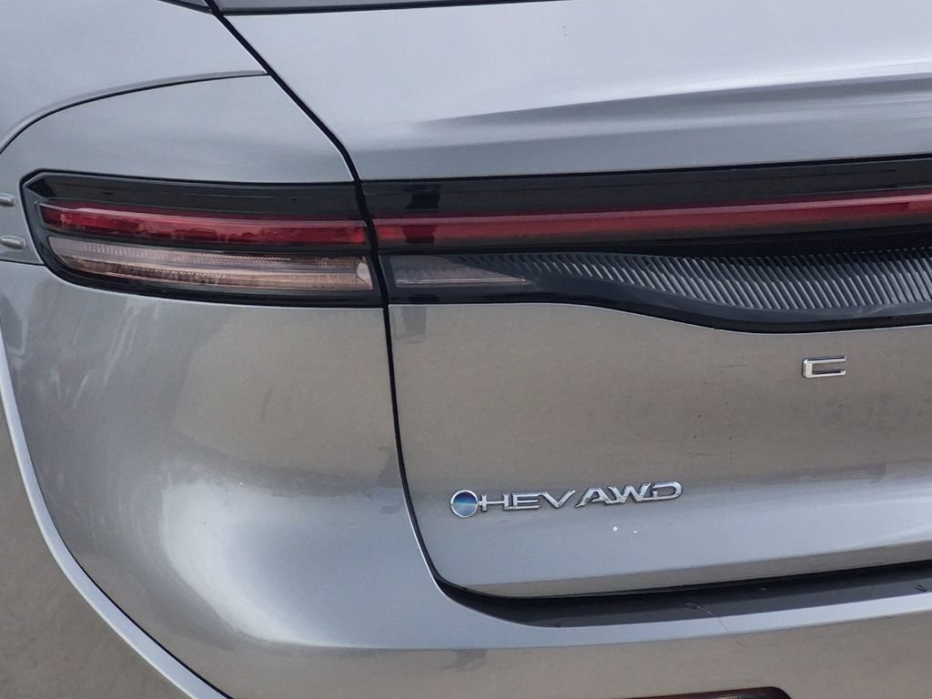 Certified 2025 Toyota Crown AWD/4WD image 28