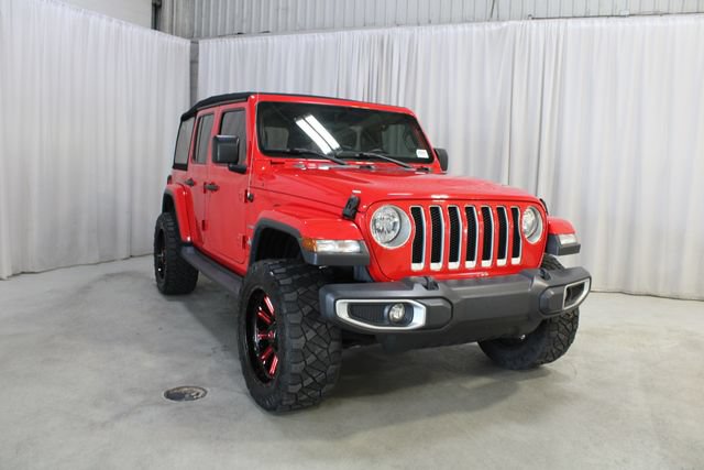Used 2018 Jeep Wrangler Unlimited Sahara w/ Cold Weather Group AWD/4WD image 36