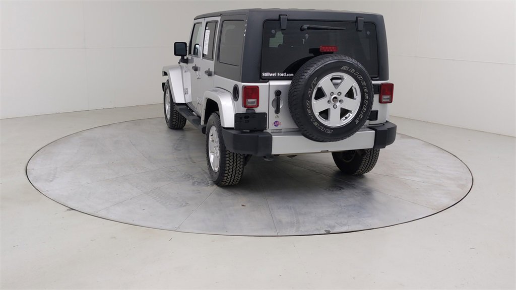 Used 2012 Jeep Wrangler Unlimited Sahara w/ Dual Top Group image 15