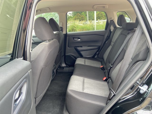 Used 2024 Nissan Rogue SV FWD image 50