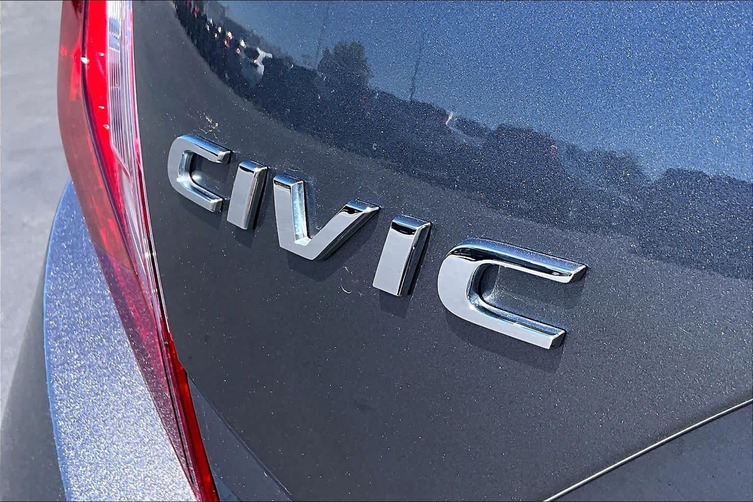 Used 2020 Honda Civic EX image 9